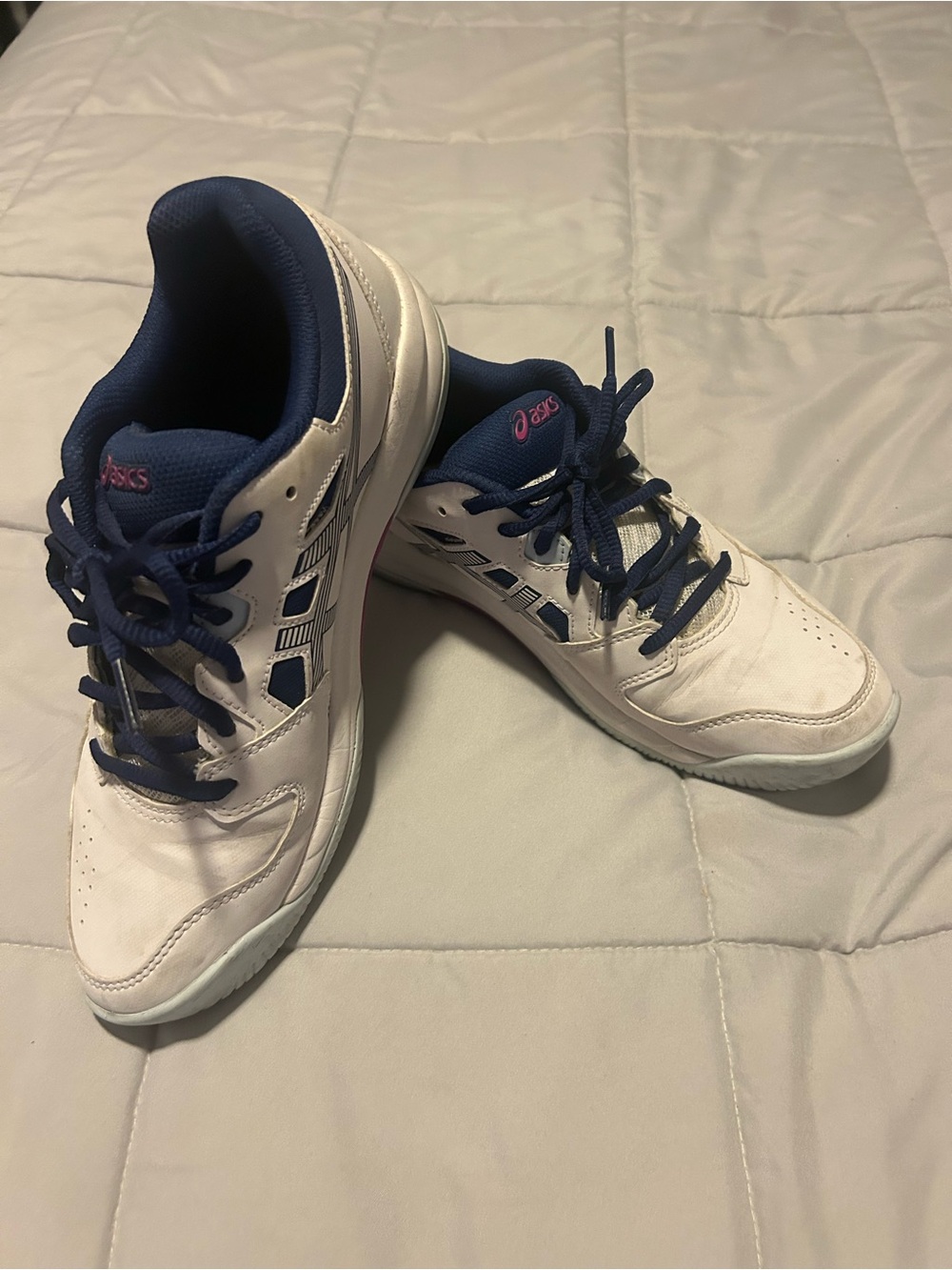 Asics White and Navy Women's Pickle Ball shoes